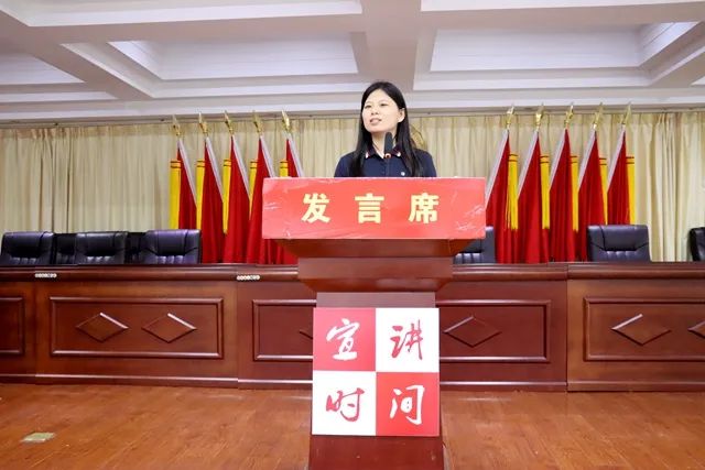 信華集團(tuán)勘測院公司員工鄧秀梅積極參加市級(jí)百姓巡回宣講活動(dòng)